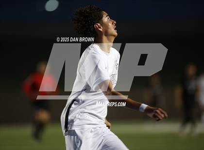 Thumbnail 2 in Horn vs Mesquite (UIL A D2 Regional Finals) photogallery.