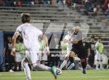 Thumbnail 2 in Horn vs Mesquite (UIL A D2 Regional Finals) photogallery.