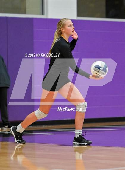 Thumbnail 1 in Hillsboro vs. Gatesville (UIL 4A Bi-District) photogallery.