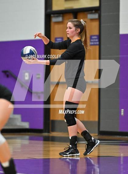 Thumbnail 3 in Hillsboro vs. Gatesville (UIL 4A Bi-District) photogallery.