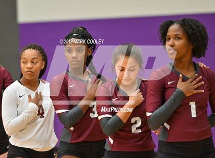 Thumbnail 3 in Hillsboro vs. Gatesville (UIL 4A Bi-District) photogallery.