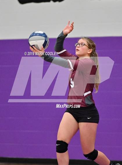 Thumbnail 3 in Hillsboro vs. Gatesville (UIL 4A Bi-District) photogallery.