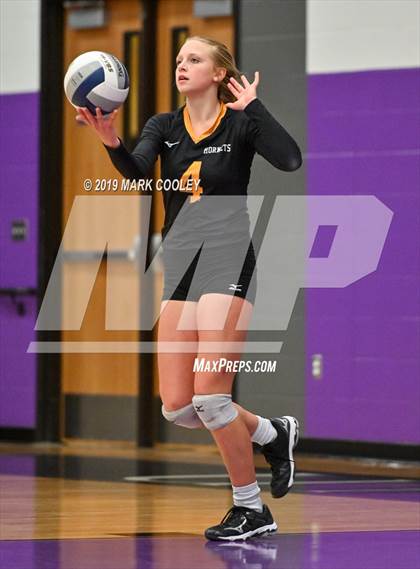 Thumbnail 2 in Hillsboro vs. Gatesville (UIL 4A Bi-District) photogallery.