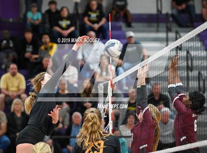 Thumbnail 3 in Hillsboro vs. Gatesville (UIL 4A Bi-District) photogallery.