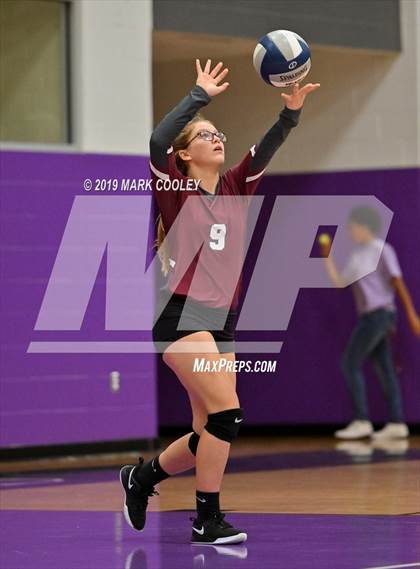 Thumbnail 3 in Hillsboro vs. Gatesville (UIL 4A Bi-District) photogallery.