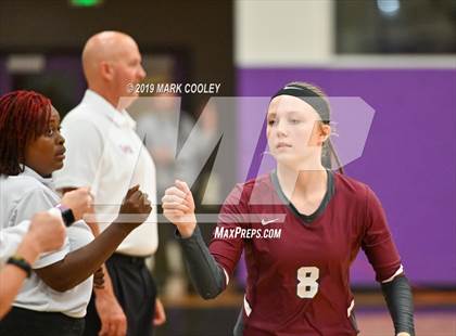 Thumbnail 1 in Hillsboro vs. Gatesville (UIL 4A Bi-District) photogallery.