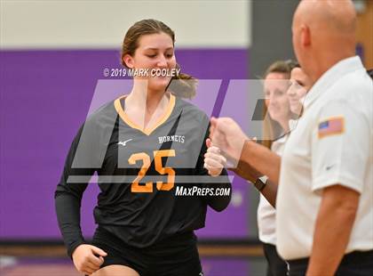 Thumbnail 2 in Hillsboro vs. Gatesville (UIL 4A Bi-District) photogallery.