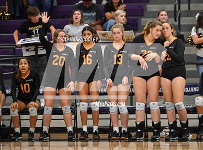 Thumbnail 3 in Hillsboro vs. Gatesville (UIL 4A Bi-District) photogallery.