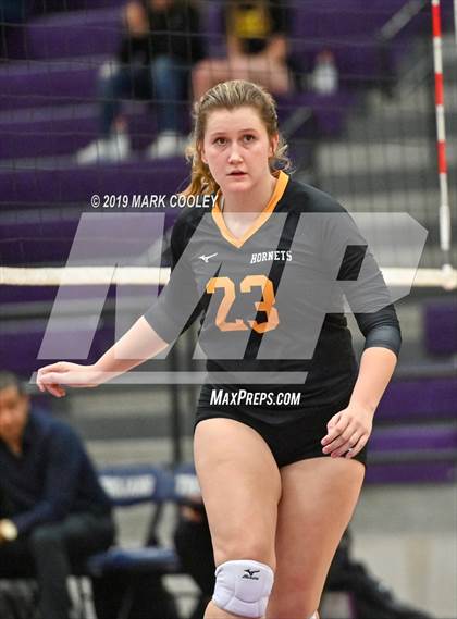 Thumbnail 3 in Hillsboro vs. Gatesville (UIL 4A Bi-District) photogallery.