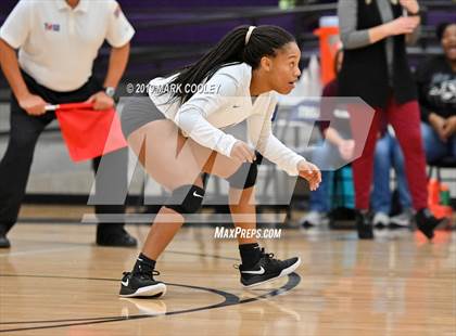 Thumbnail 2 in Hillsboro vs. Gatesville (UIL 4A Bi-District) photogallery.