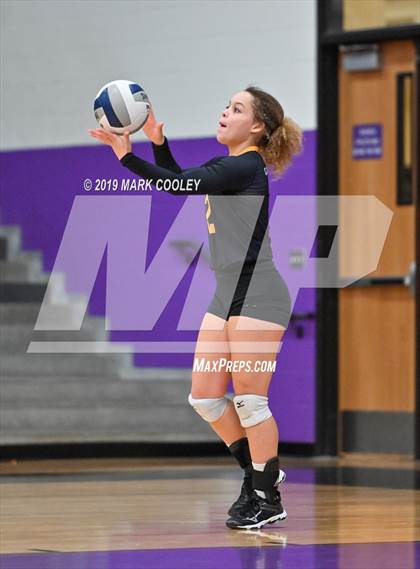Thumbnail 1 in Hillsboro vs. Gatesville (UIL 4A Bi-District) photogallery.