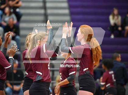 Thumbnail 3 in Hillsboro vs. Gatesville (UIL 4A Bi-District) photogallery.