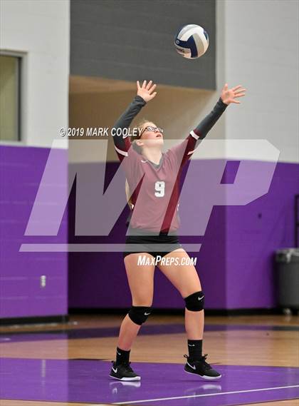 Thumbnail 3 in Hillsboro vs. Gatesville (UIL 4A Bi-District) photogallery.