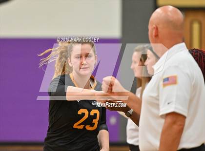 Thumbnail 1 in Hillsboro vs. Gatesville (UIL 4A Bi-District) photogallery.