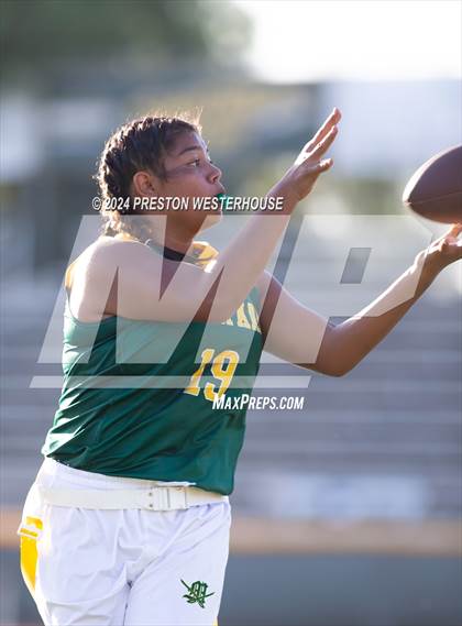 Thumbnail 2 in Simi Valley @ Moorpark photogallery.
