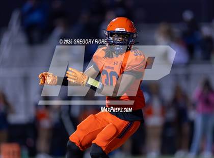 Thumbnail 2 in Chaminade @ Notre Dame (SO) photogallery.