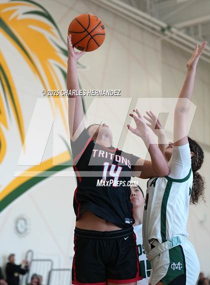 Thumbnail 1 in San Clemente vs Mira Costa (Mira Costa Classic) photogallery.