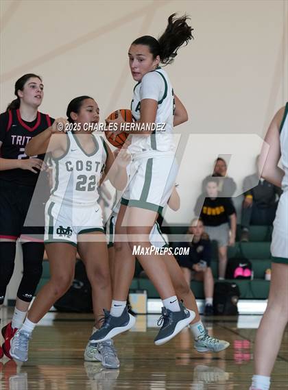 Thumbnail 1 in San Clemente vs Mira Costa (Mira Costa Classic) photogallery.