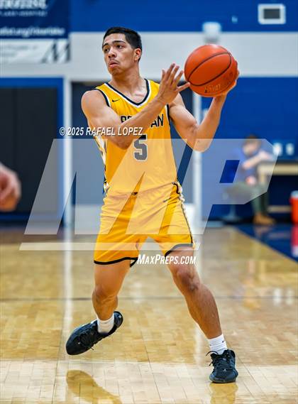 Thumbnail 2 in Brennan vs. Grand Oaks (McDonald's Texas Invitational) photogallery.