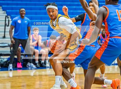 Thumbnail 1 in Brennan vs. Grand Oaks (McDonald's Texas Invitational) photogallery.