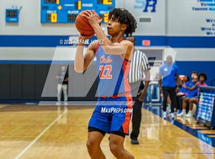 Thumbnail 2 in Brennan vs. Grand Oaks (McDonald's Texas Invitational) photogallery.