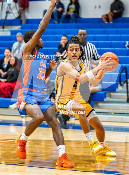 Thumbnail 3 in Brennan vs. Grand Oaks (McDonald's Texas Invitational) photogallery.