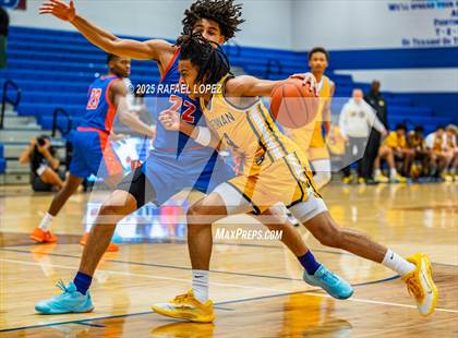 Thumbnail 1 in Brennan vs. Grand Oaks (McDonald's Texas Invitational) photogallery.