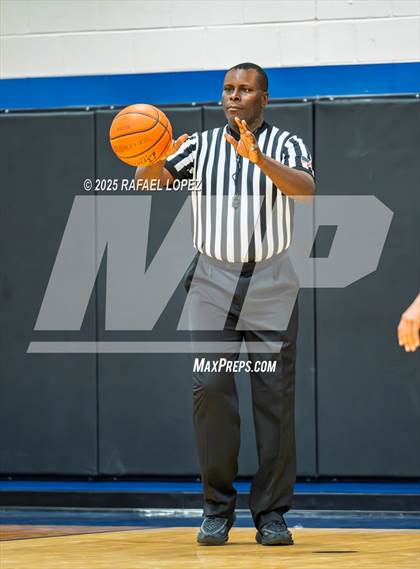 Thumbnail 2 in Brennan vs. Grand Oaks (McDonald's Texas Invitational) photogallery.