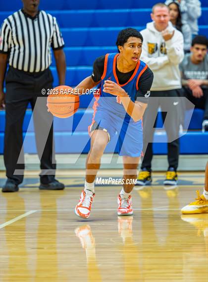 Thumbnail 3 in Brennan vs. Grand Oaks (McDonald's Texas Invitational) photogallery.