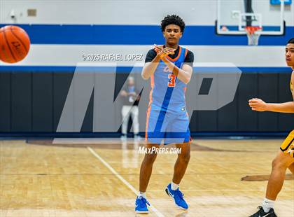 Thumbnail 3 in Brennan vs. Grand Oaks (McDonald's Texas Invitational) photogallery.