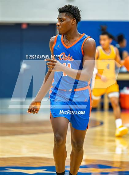 Thumbnail 1 in Brennan vs. Grand Oaks (McDonald's Texas Invitational) photogallery.