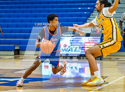 Thumbnail 1 in Brennan vs. Grand Oaks (McDonald's Texas Invitational) photogallery.