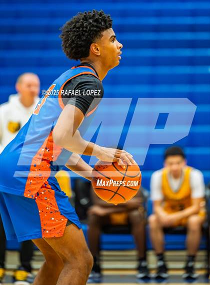 Thumbnail 1 in Brennan vs. Grand Oaks (McDonald's Texas Invitational) photogallery.