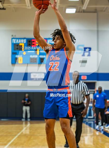 Thumbnail 3 in Brennan vs. Grand Oaks (McDonald's Texas Invitational) photogallery.