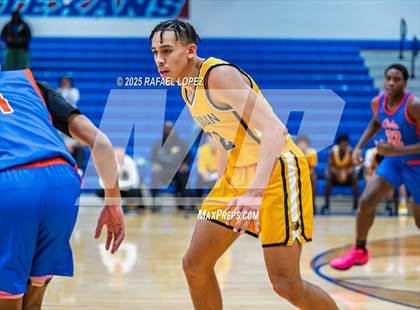 Thumbnail 2 in Brennan vs. Grand Oaks (McDonald's Texas Invitational) photogallery.