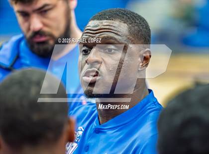 Thumbnail 2 in Brennan vs. Grand Oaks (McDonald's Texas Invitational) photogallery.