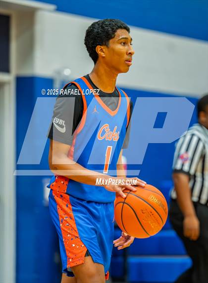 Thumbnail 3 in Brennan vs. Grand Oaks (McDonald's Texas Invitational) photogallery.