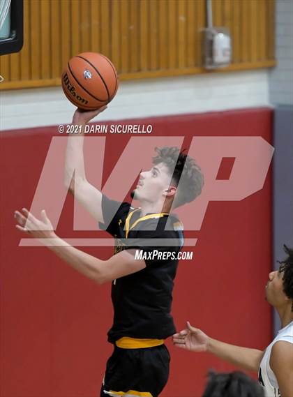 Thumbnail 3 in Basha vs. Maryvale (PXU Coyote Classic Tournament) photogallery.
