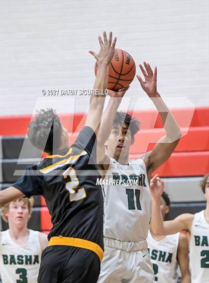 Thumbnail 3 in Basha vs. Maryvale (PXU Coyote Classic Tournament) photogallery.