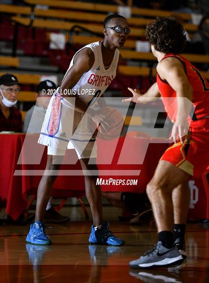 Thumbnail 3 in Los Alamitos vs. Mission Viejo (Mater Dei Extravaganza) photogallery.