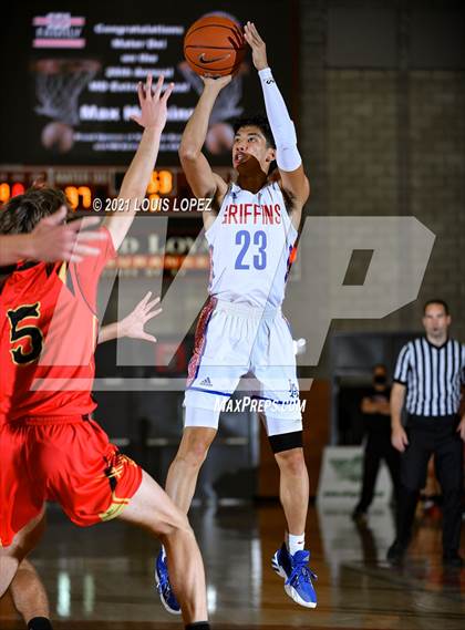 Thumbnail 2 in Los Alamitos vs. Mission Viejo (Mater Dei Extravaganza) photogallery.