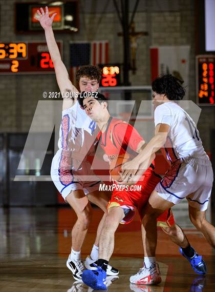 Thumbnail 2 in Los Alamitos vs. Mission Viejo (Mater Dei Extravaganza) photogallery.