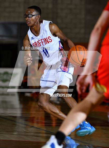 Thumbnail 3 in Los Alamitos vs. Mission Viejo (Mater Dei Extravaganza) photogallery.