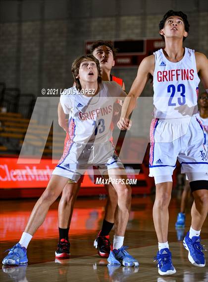 Thumbnail 3 in Los Alamitos vs. Mission Viejo (Mater Dei Extravaganza) photogallery.