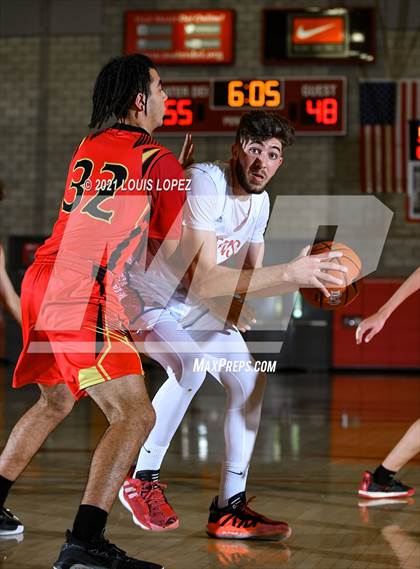 Thumbnail 2 in Los Alamitos vs. Mission Viejo (Mater Dei Extravaganza) photogallery.