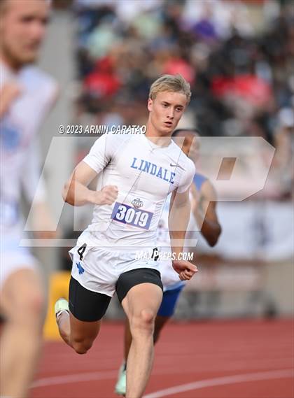 Thumbnail 1 in UIL 4A Track & Field Finals  photogallery.