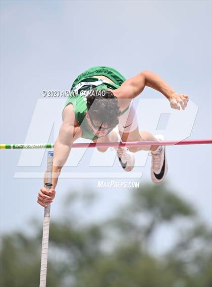Thumbnail 1 in UIL 4A Track & Field Finals  photogallery.