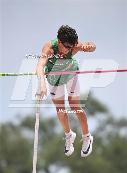 Thumbnail 2 in UIL 4A Track & Field Finals  photogallery.
