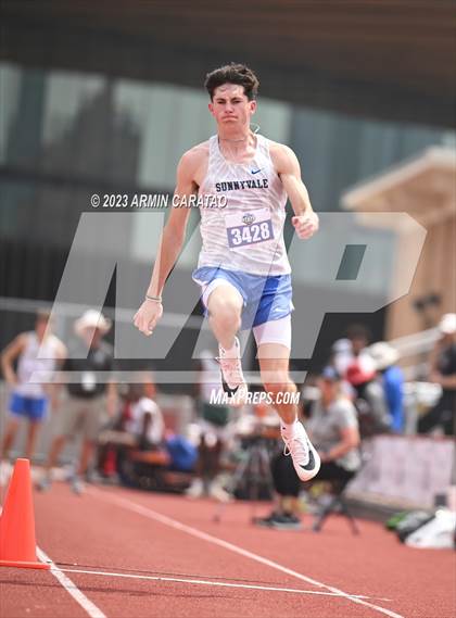 Thumbnail 2 in UIL 4A Track & Field Finals  photogallery.