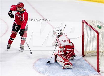 Thumbnail 1 in Winchester vs. Waltham (MIAA Division 1 North Final) photogallery.